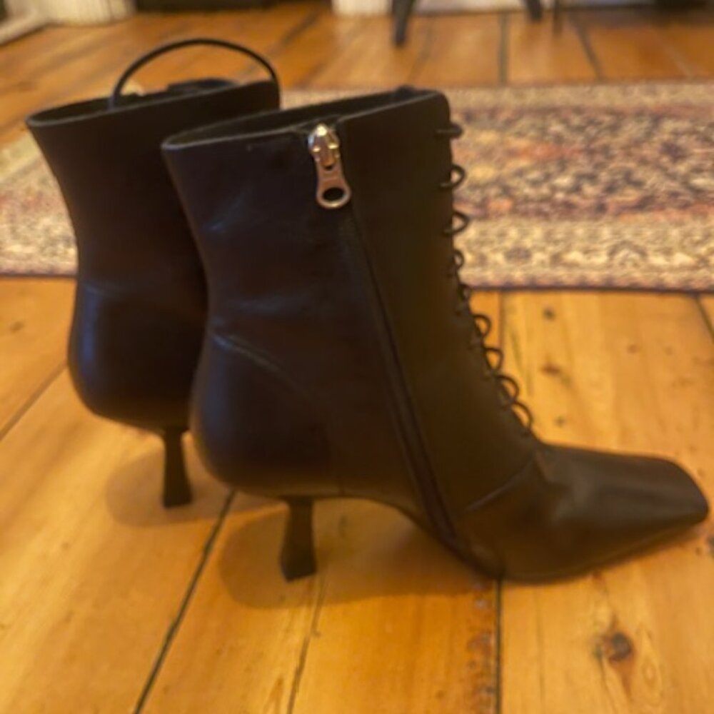 Fairlie Black Leather NEW (39)